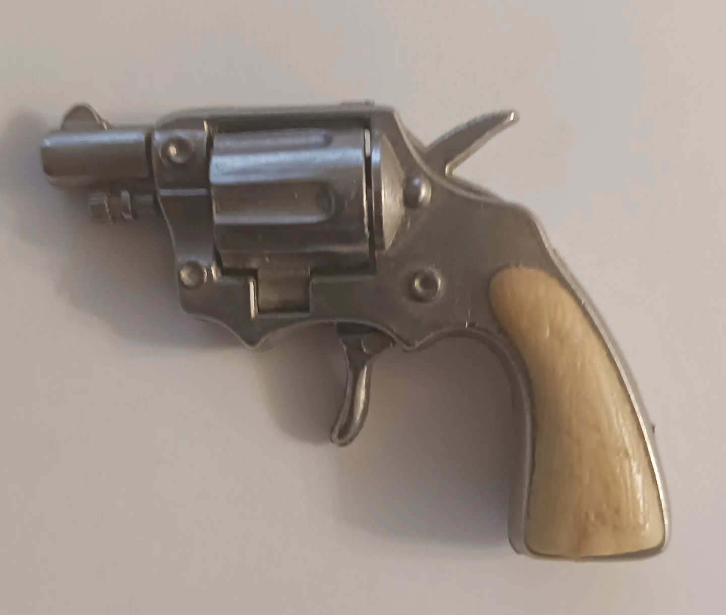 Vintage Cap Gun Revolver Replica - Hong Kong Made - photo 2
