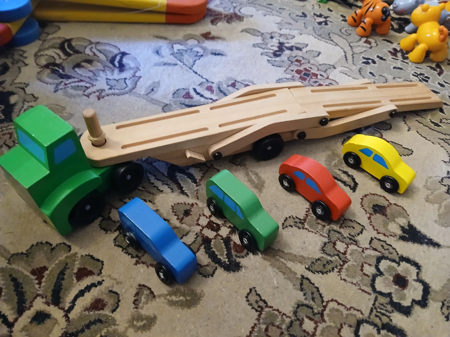 Melissa and Doug wooden car carrier and cars - photo 2