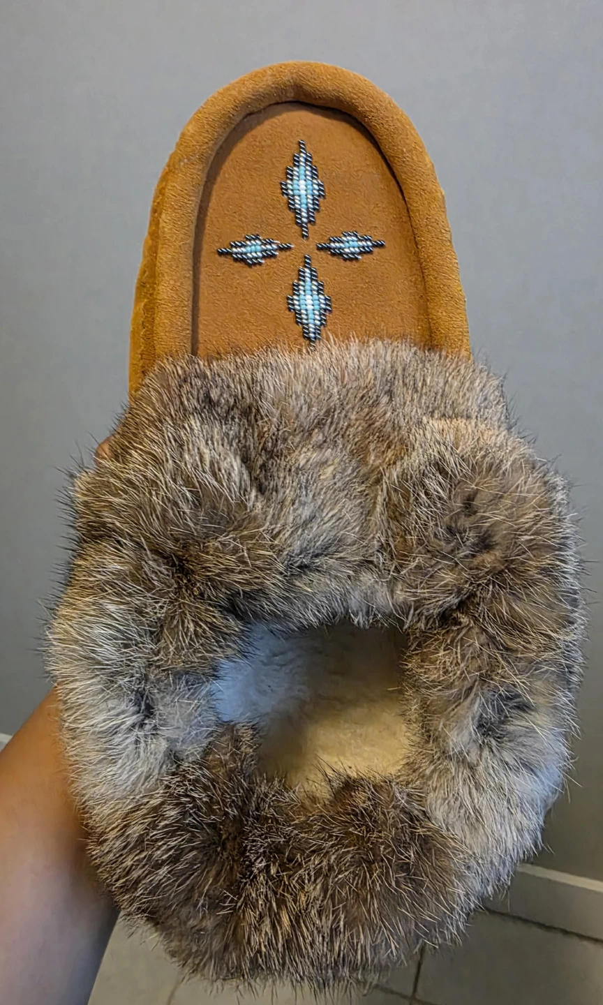Leather suede Moccasin Slippers with Fur Trim and Beaded Detail - photo 2