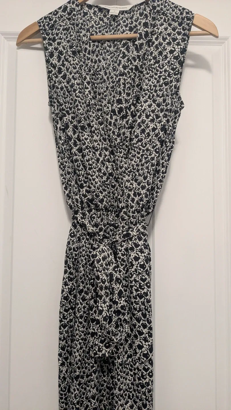 Diane von Furstenberg Sleeveless Black & White Print Jumpsuit