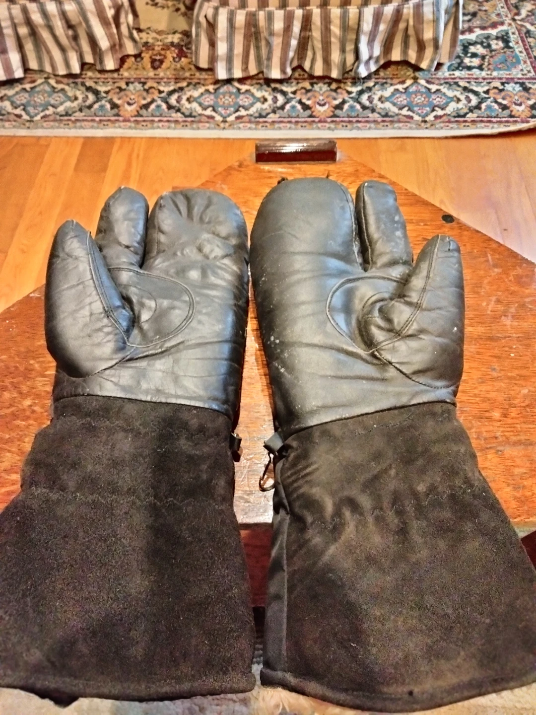 Black Leather snowmobile gloves