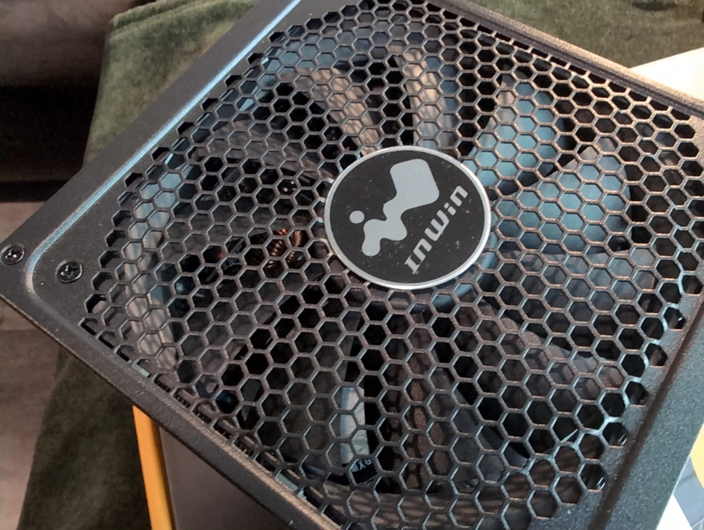 InWin P65 650W 80 Plus Gold Power Supply - photo 3