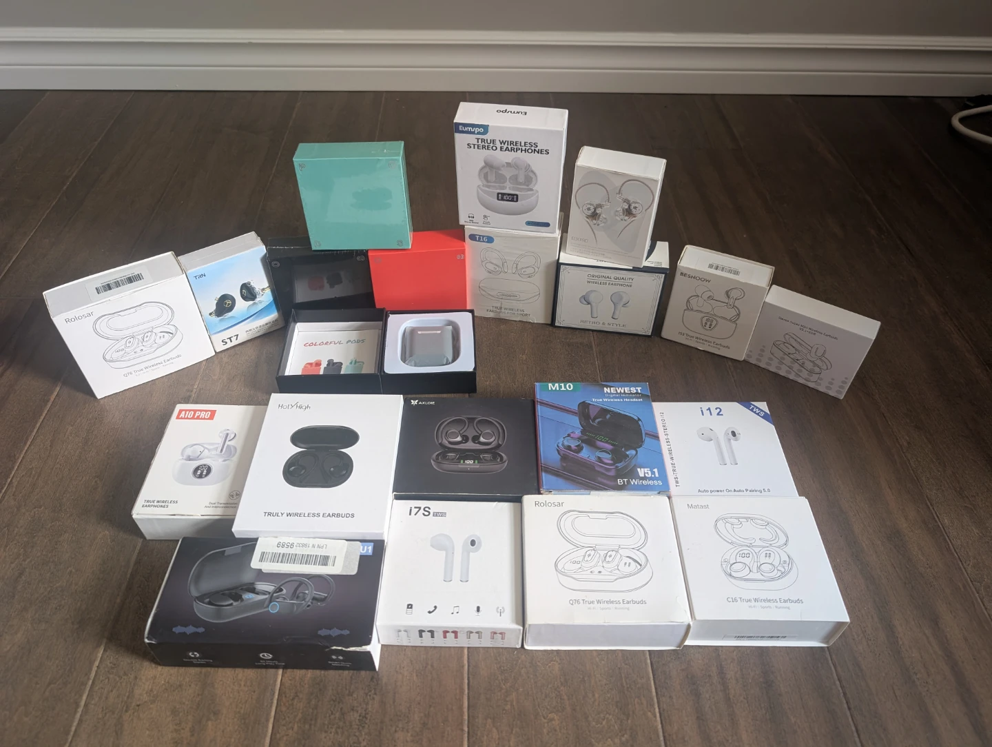 Brand New Wireless Bluetooth Earbuds For Sale