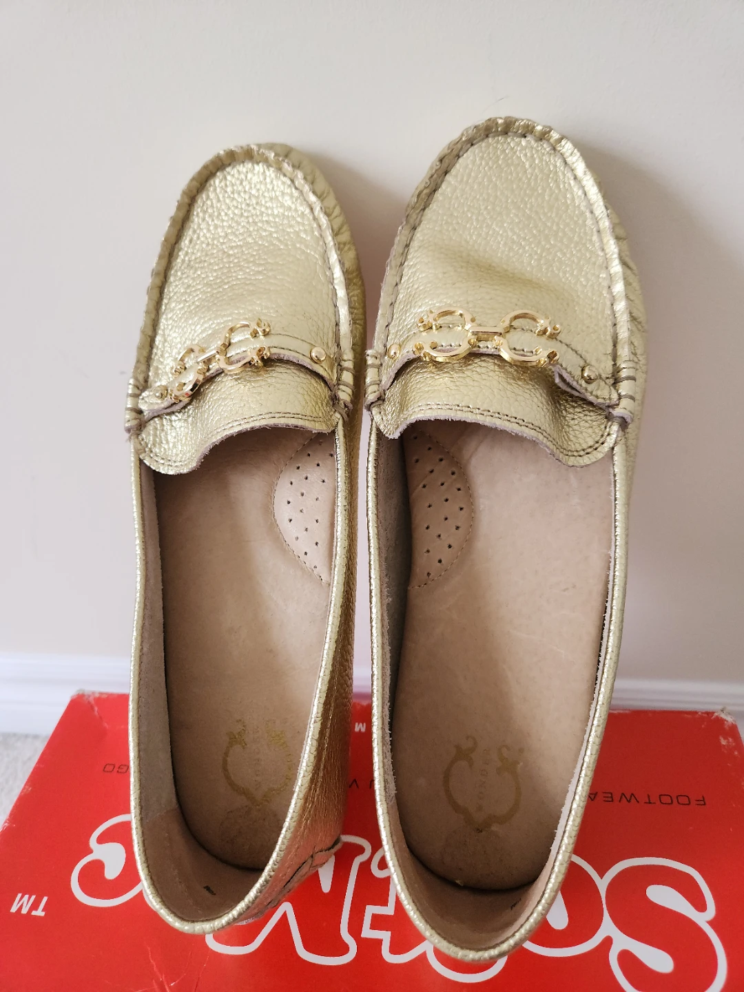 SoftMoc Women's Gold Loafers Size 10M - photo 4