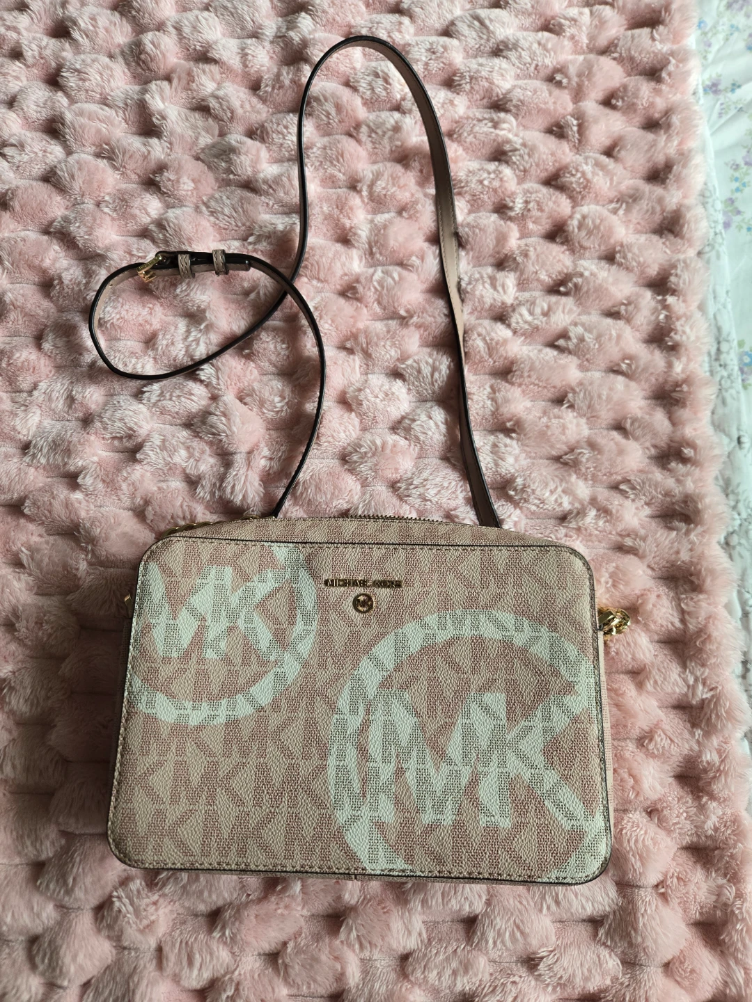 Michael Kors Monogram Crossbody Bag - Pink/White