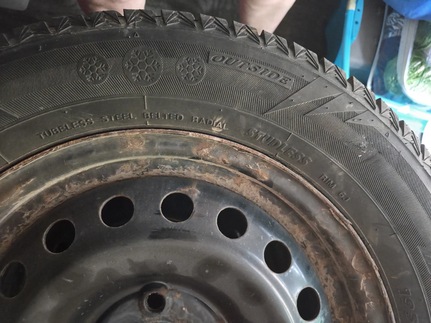 Winter tires with rims - photo 3