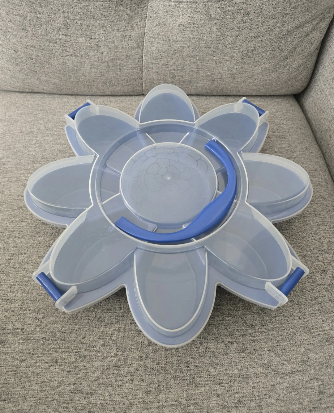 Fruit/Snack flower container with lid and handle