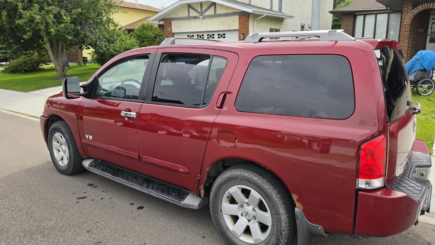 Nissan Armada LE