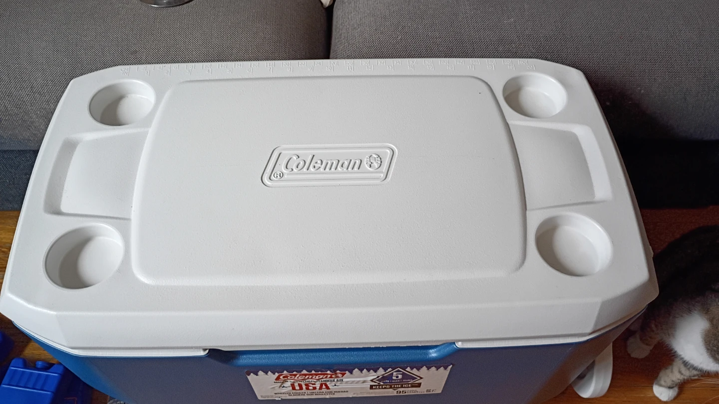 Coleman 62 quart cooler with wheels - photo 3