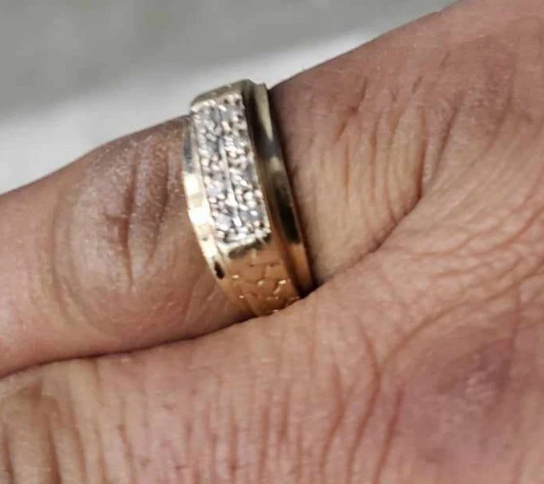 Gold Ring with Diamonds - photo 2