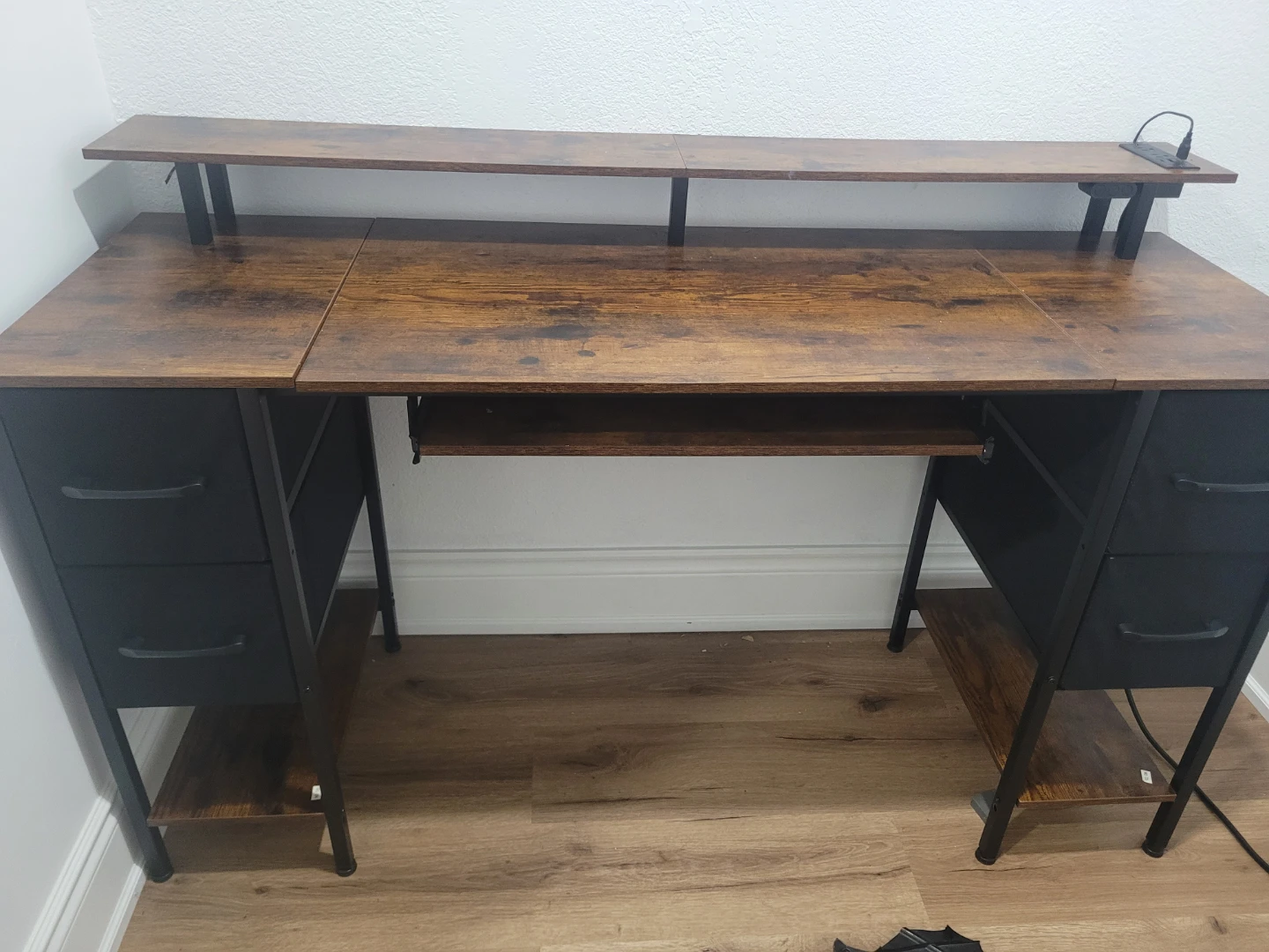 Computer Desk with Keyboard Tray and Shelving