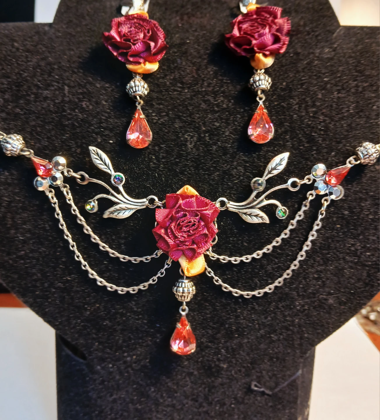 Handmade Rose Choker Necklace and Earring Set - photo 2