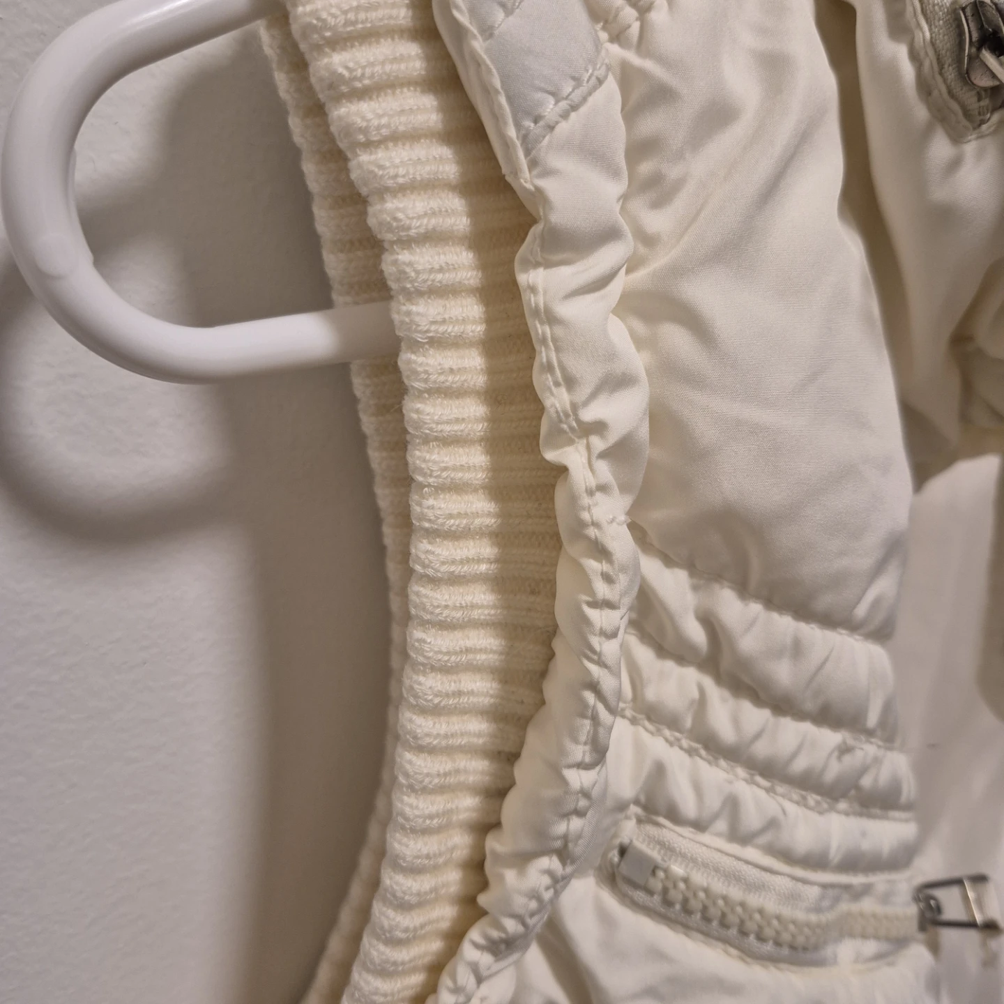 Junior's Winter White Puffer Vest - photo 2