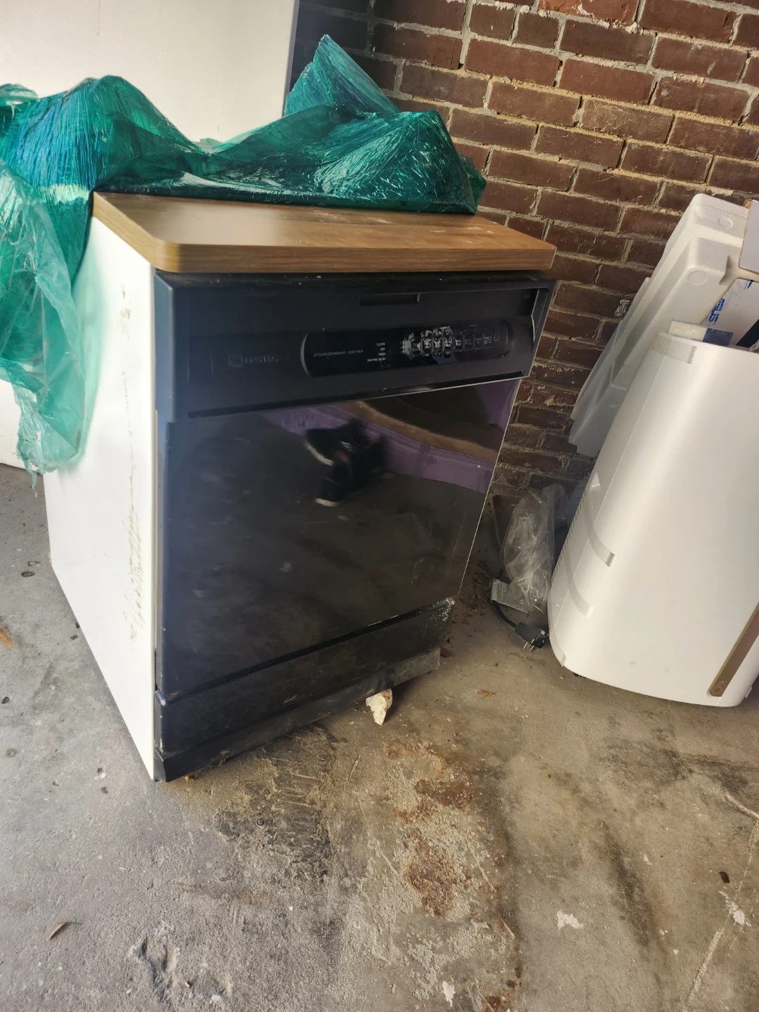 Free Dishwasher