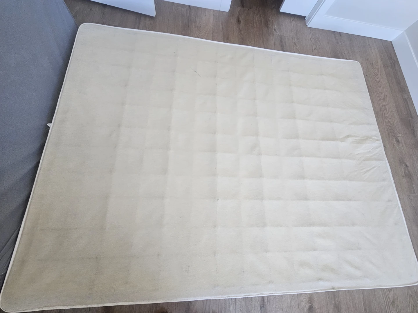 Comfortable Queen Mattress  with a free box spring - photo 4