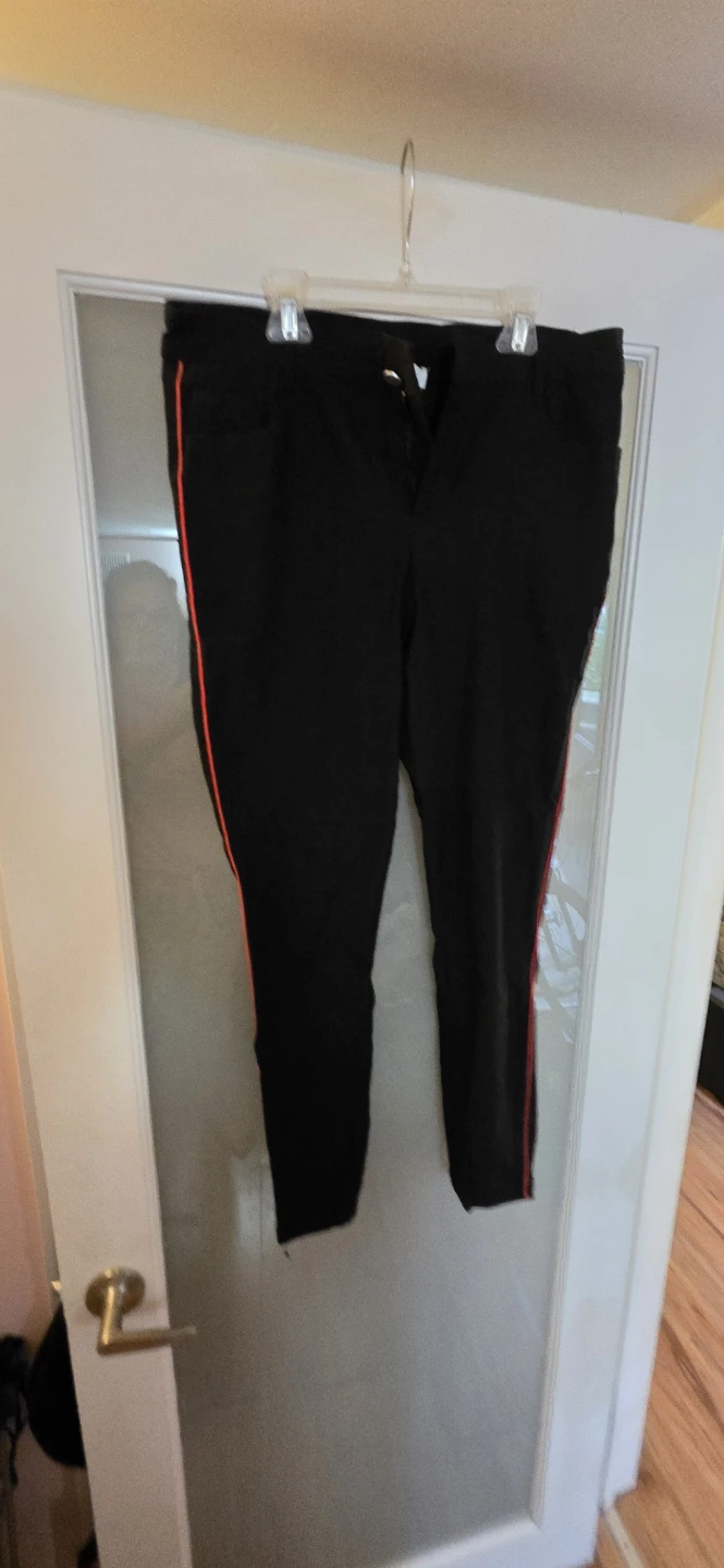 mySTYL.I Black Pants with Red Stripe