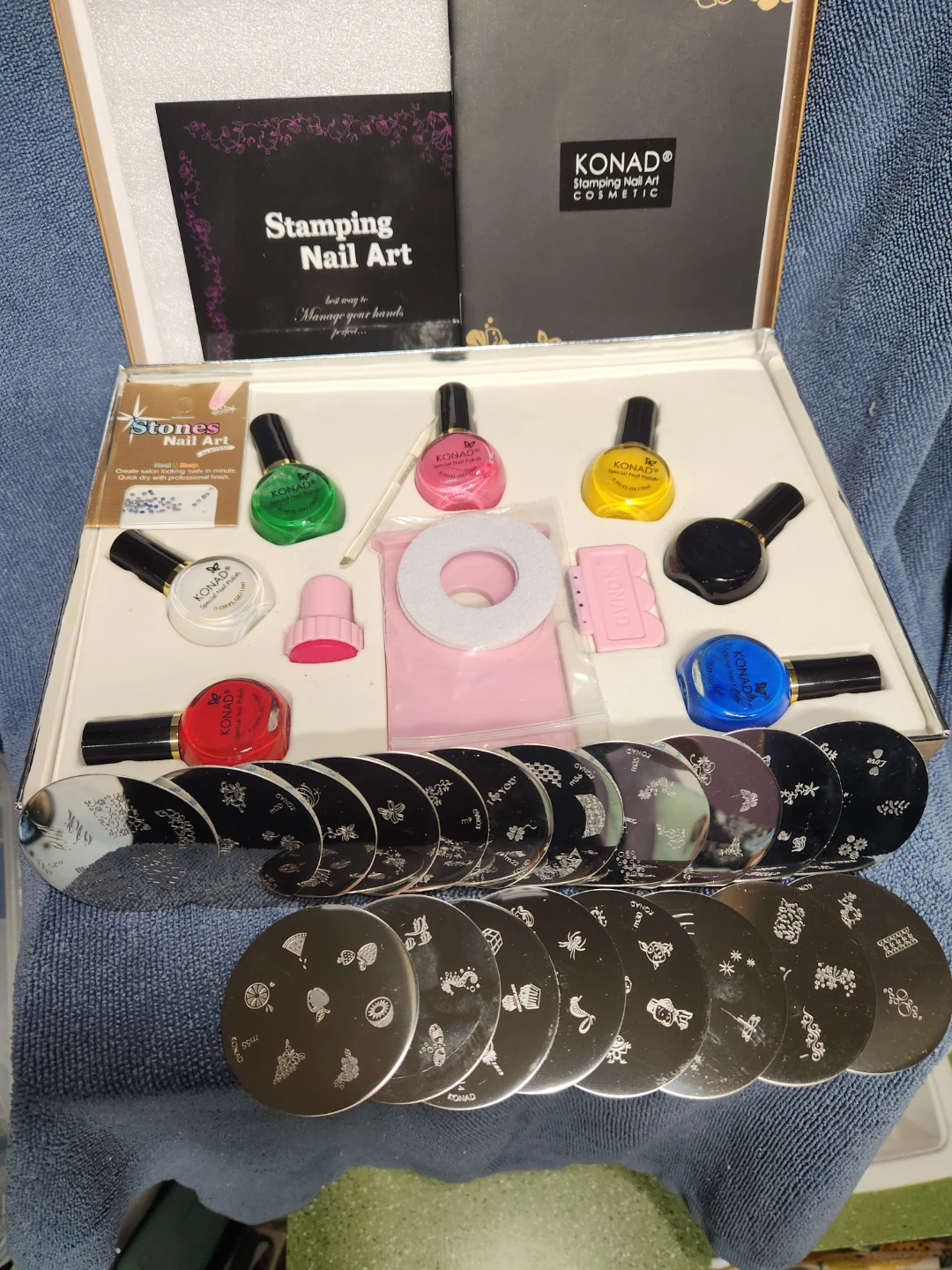 Konad Stamping Nail Art Kit