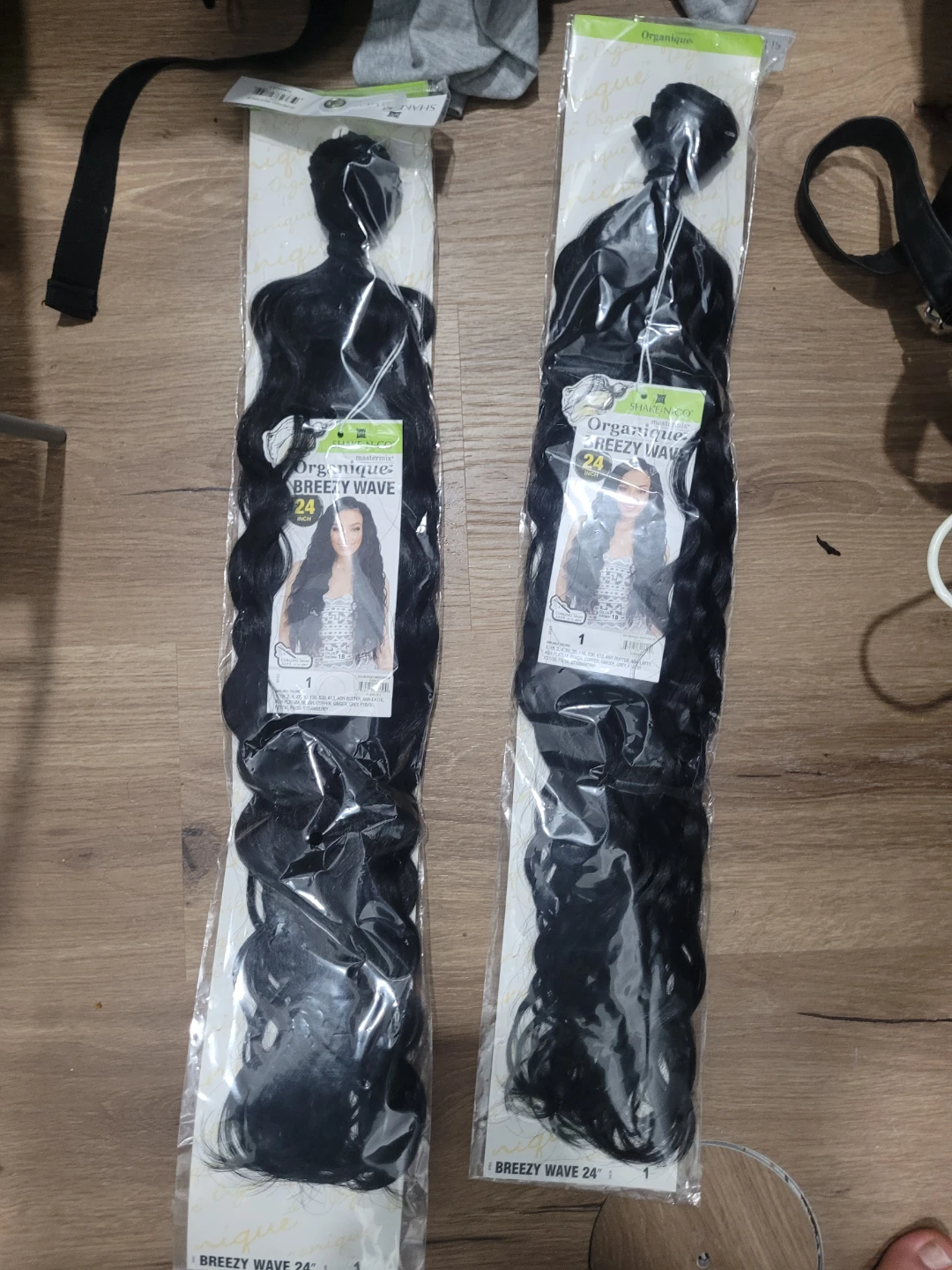 Organique Breezy Wave 24" Hair Extensions - Black