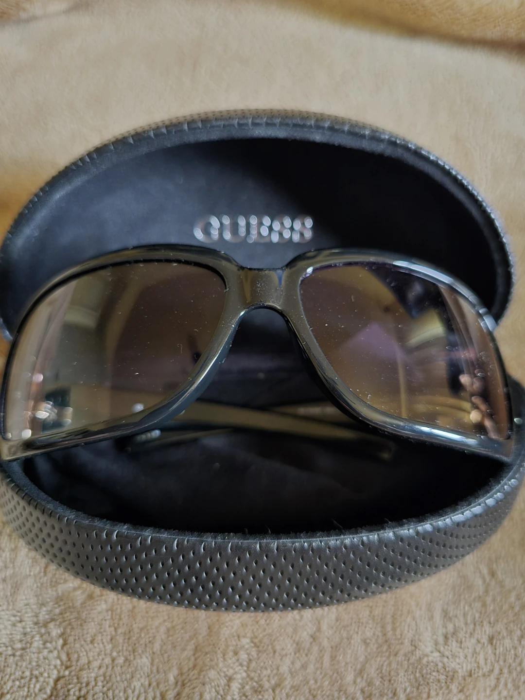 GUESS Sunglasses with Case