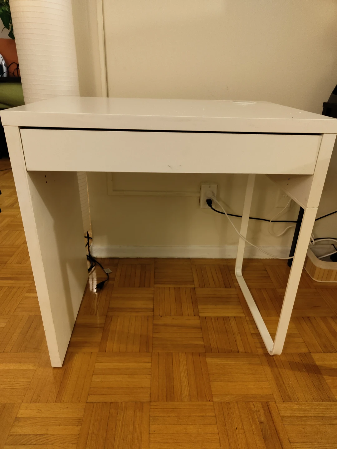 IKEA MICKE Desk - White - photo 5