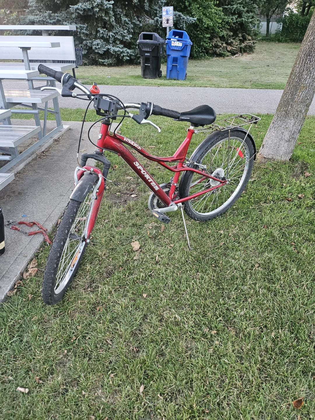 Red SPORTEUR Bicycle