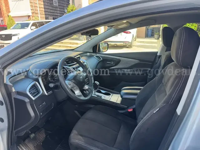Nissan Murano SUV - photo 5
