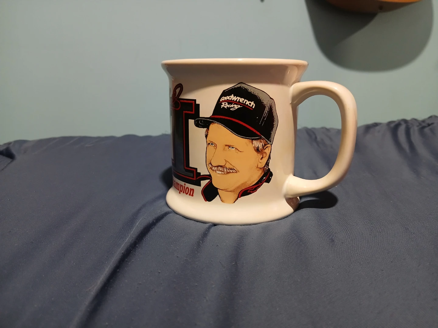 Dale Earnhardt Sr. "The Intimidator" Winston Cup Champion Mug - photo 2