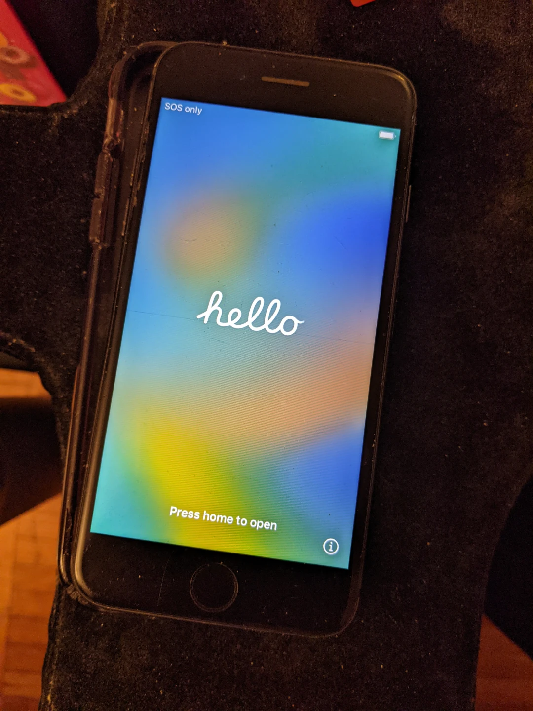 IPHONE 8 - 64 GB (Unlocked) READ DESCRIPTION