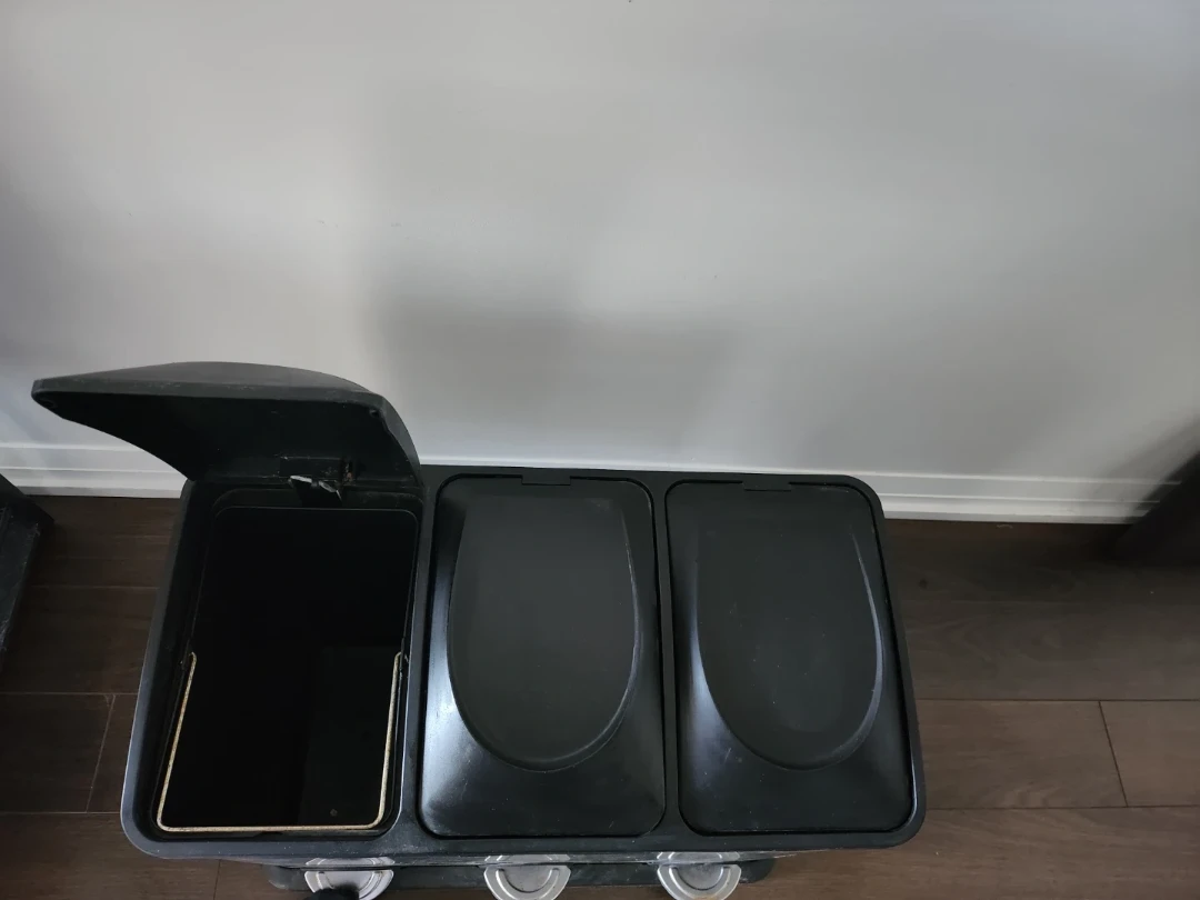 Triple Bin Recycling Station - photo 2