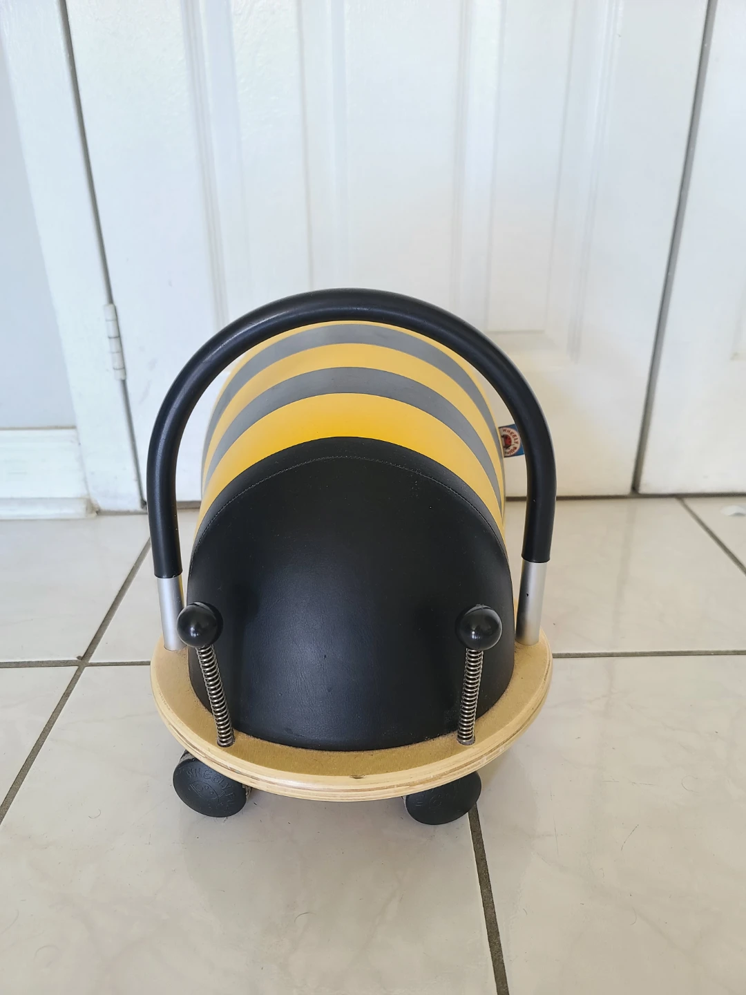 Wheely Bug Bee Ride-On Toy - photo 2