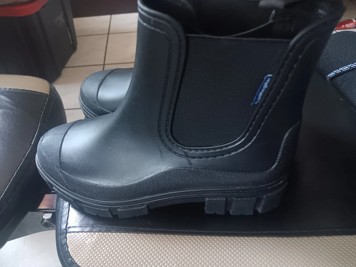SanMingMei Black Chelsea Boots