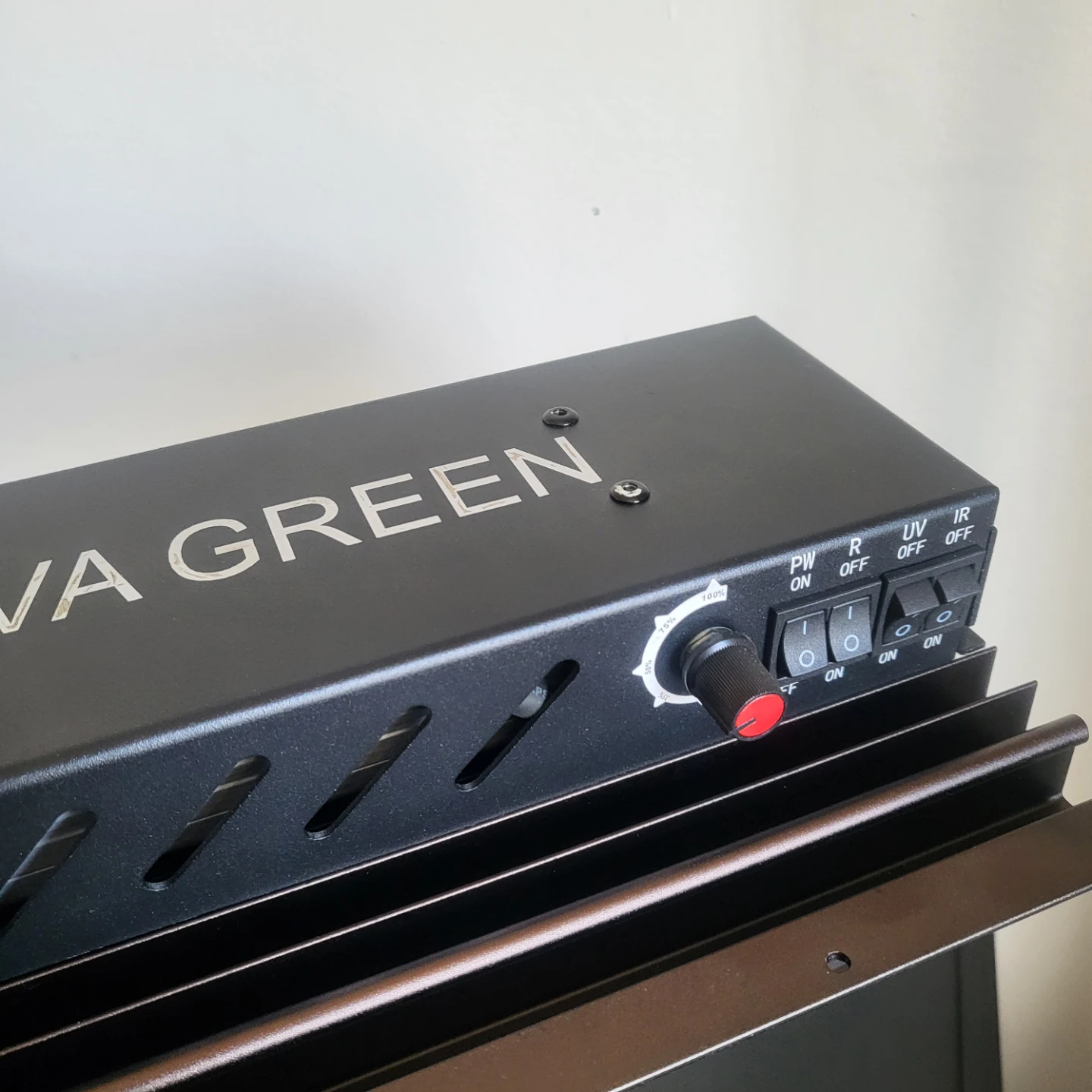 Bava Green Grow Light