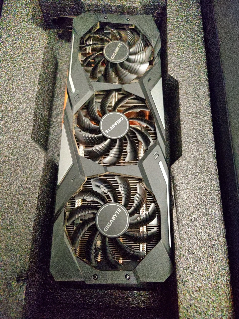 Gigabyte RX 5600 XT 6GB