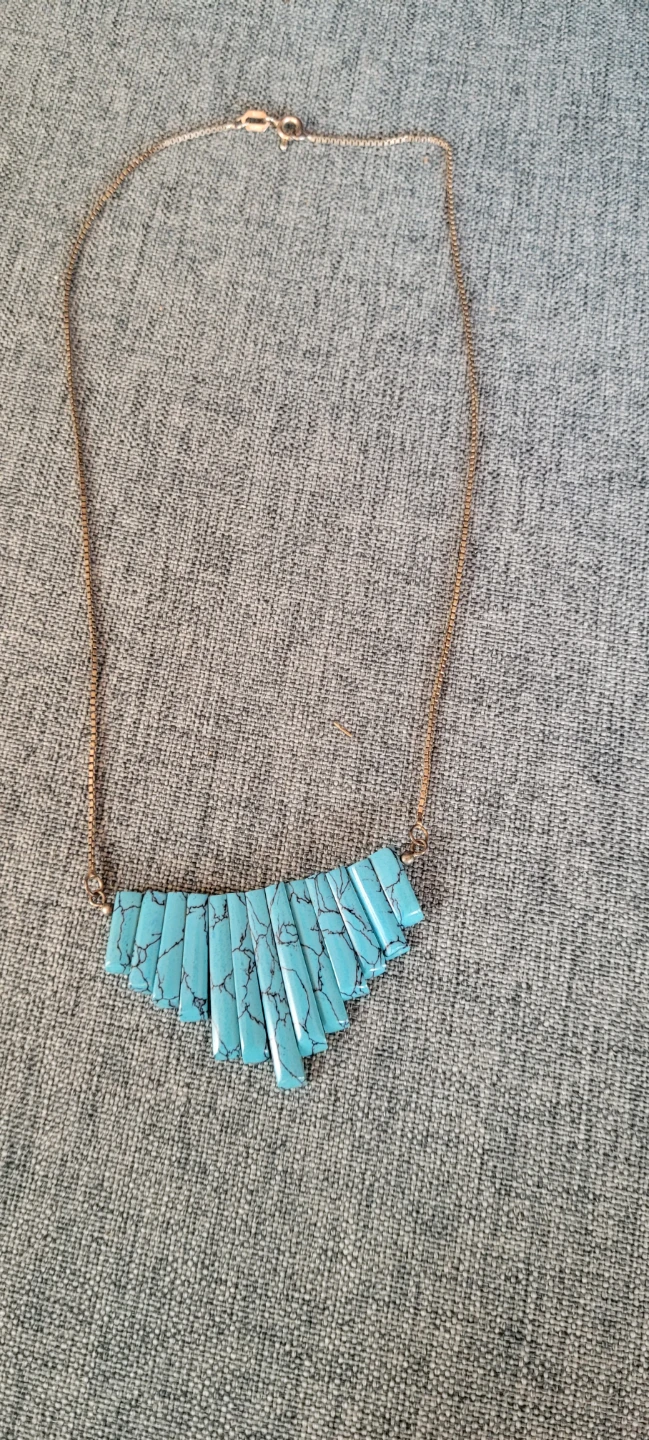 Fan Necklace
