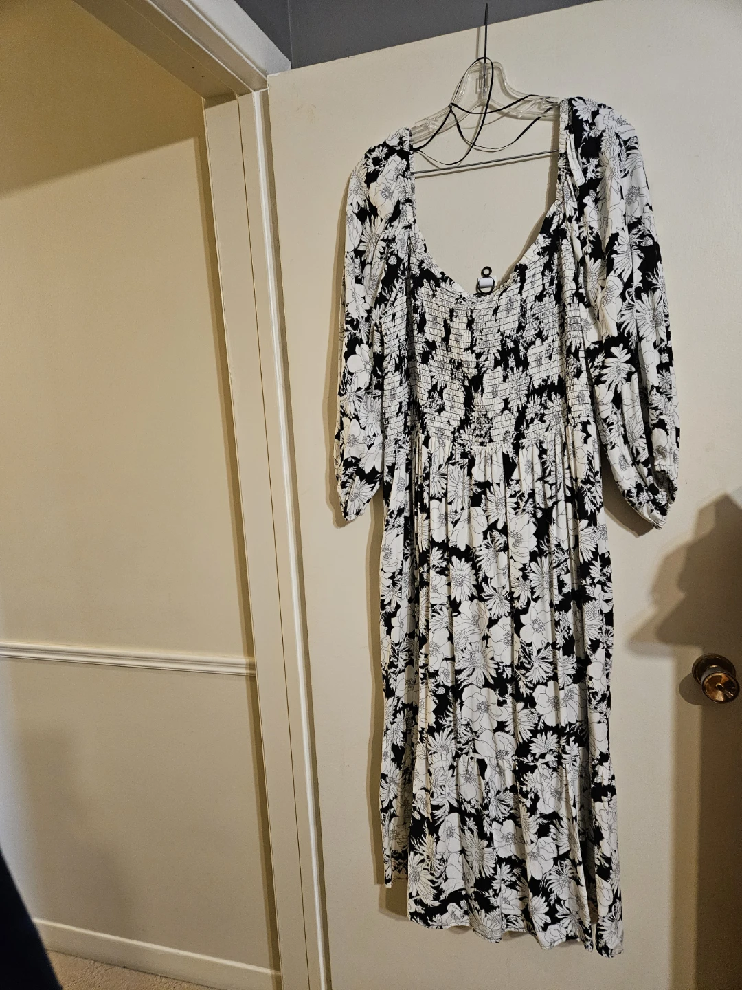 Black and white floral print maxi dress