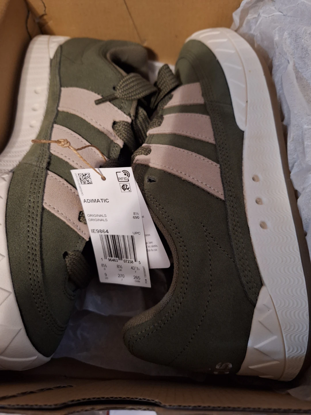 ADIDAS brand new shoes size  9