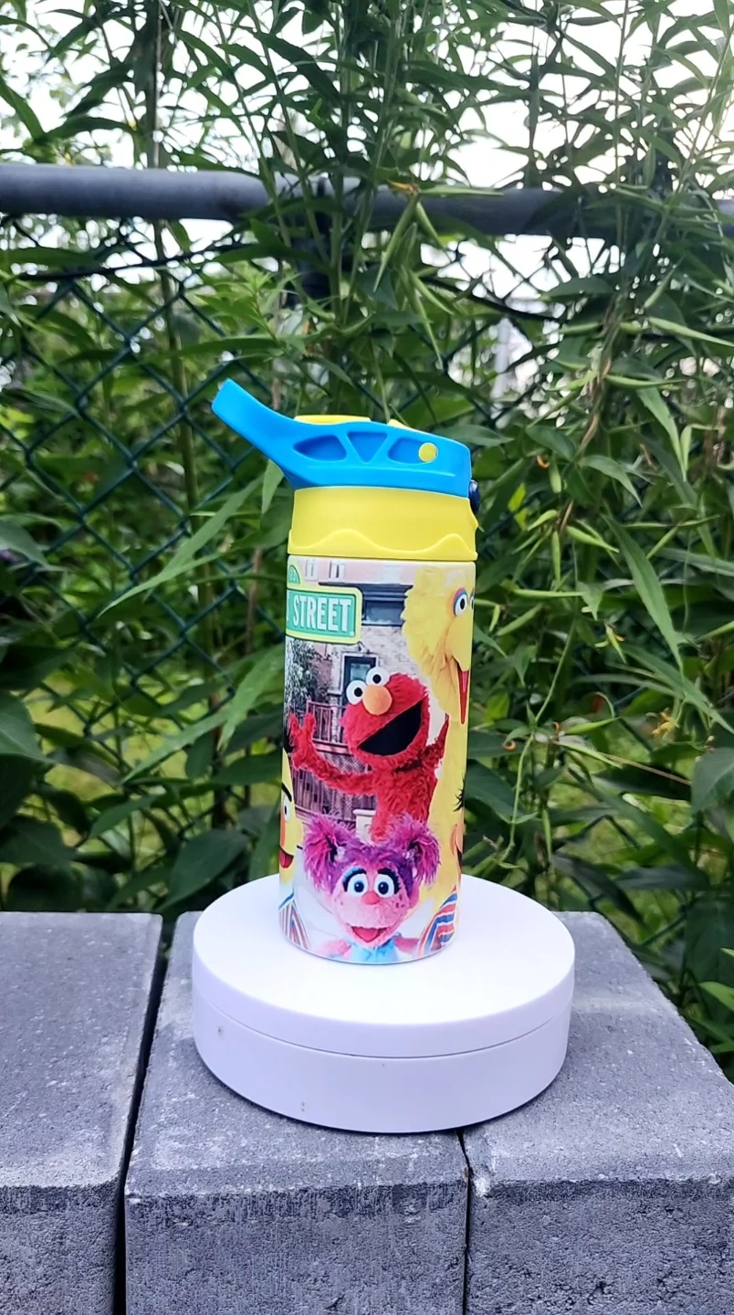 Kids' Water Bottles - Various Designs - photo 2