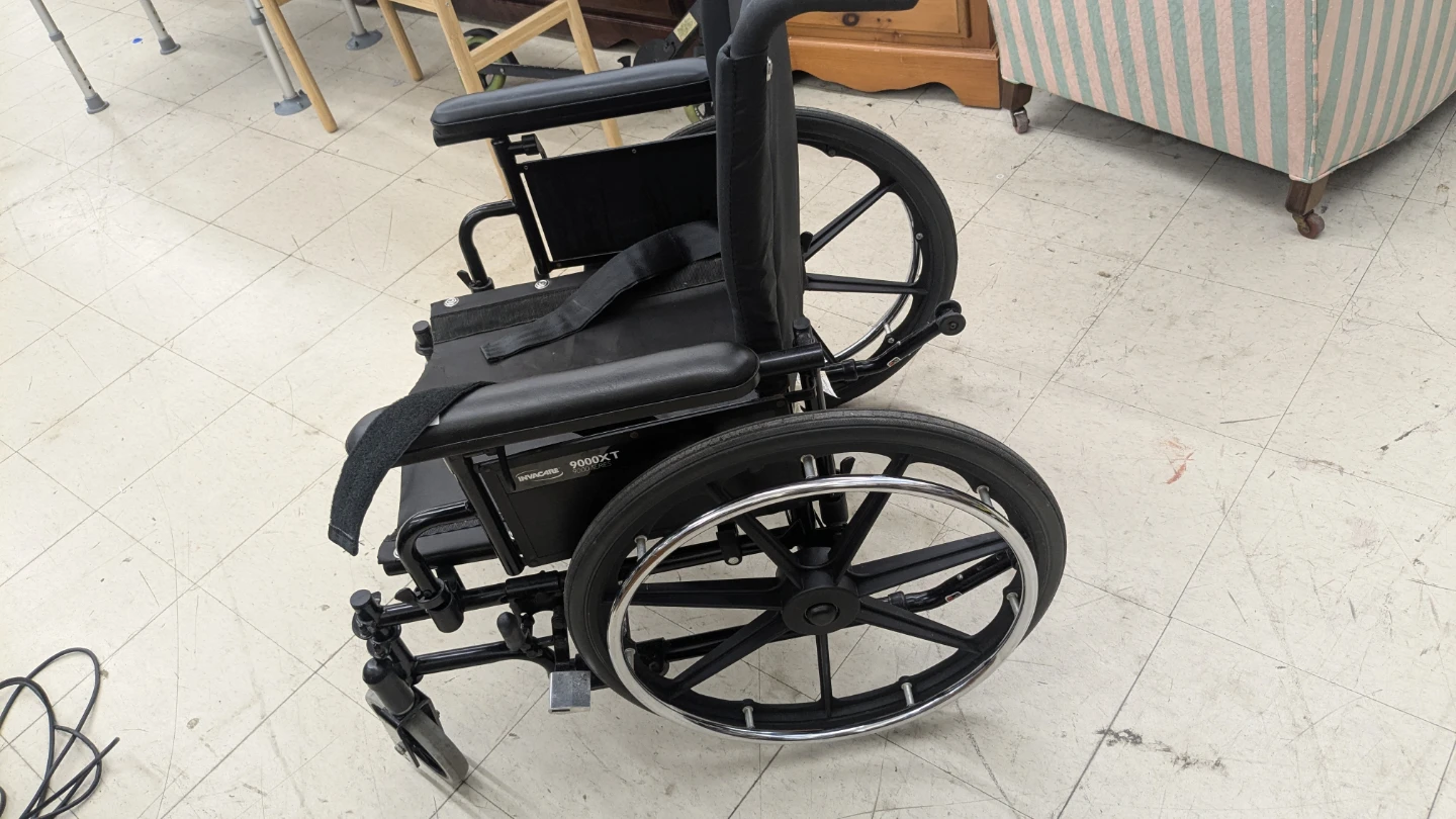 Folding Wheel Chair for seniors - photo 2