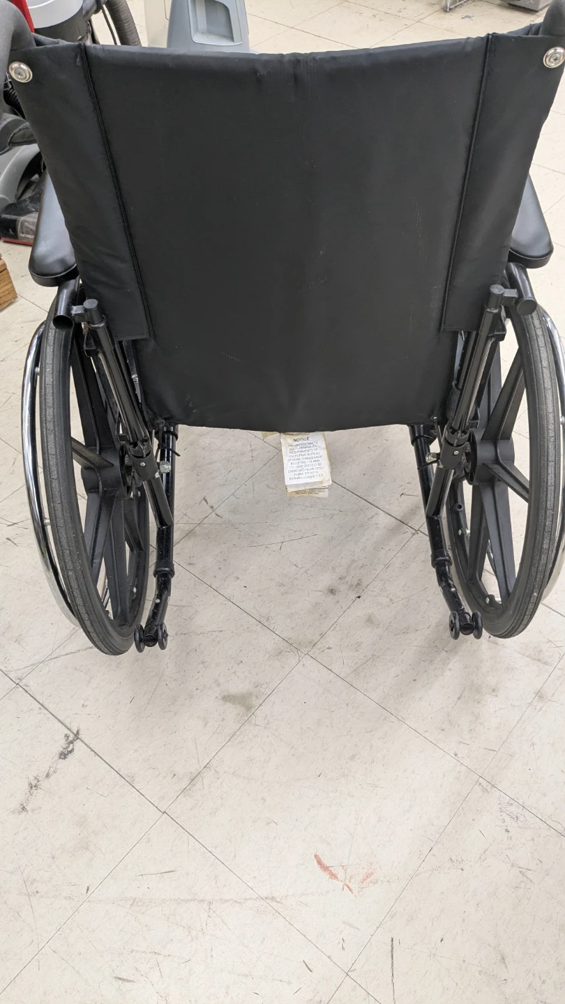 Folding Wheel Chair for seniors - photo 4