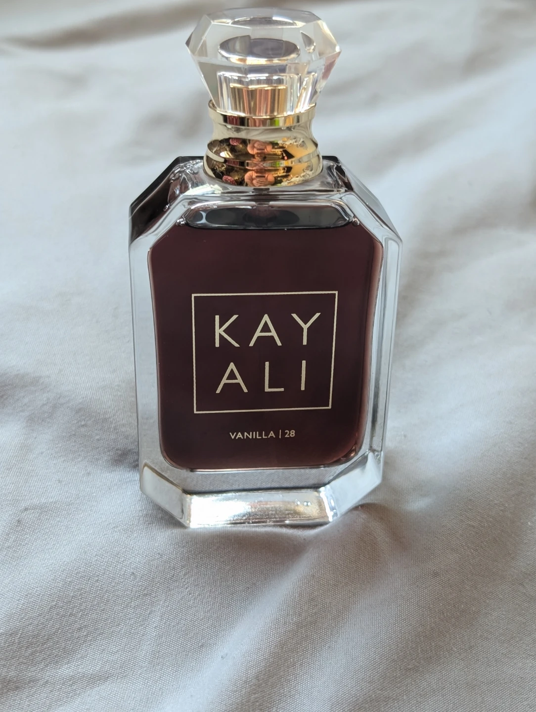 Kayali vanilla 28 perfume