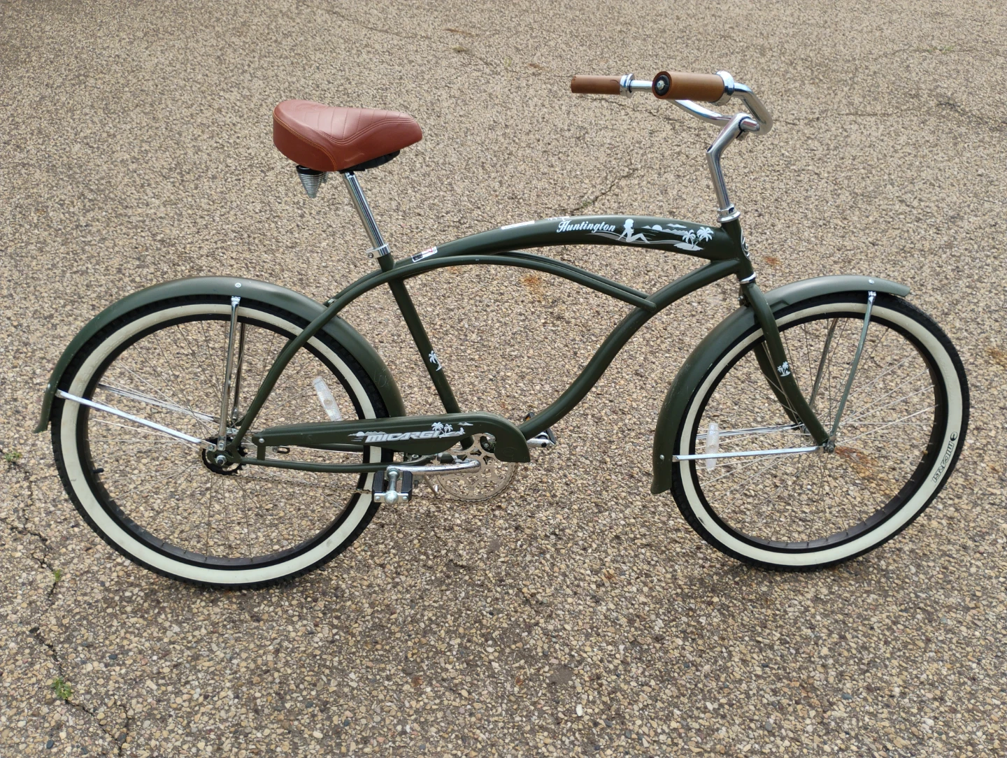 Green Huntington Cruiser Bicycle