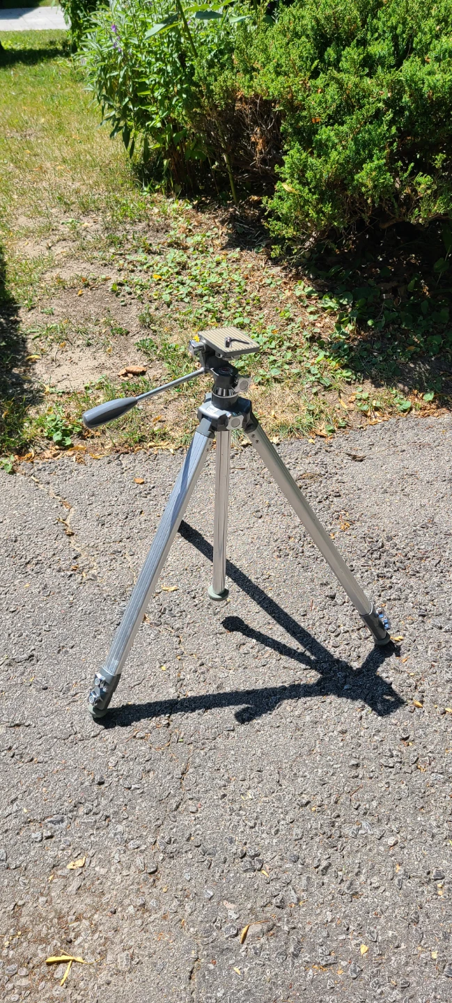 Velbon VE-3 Heavy Duty Tripod Made in Japan