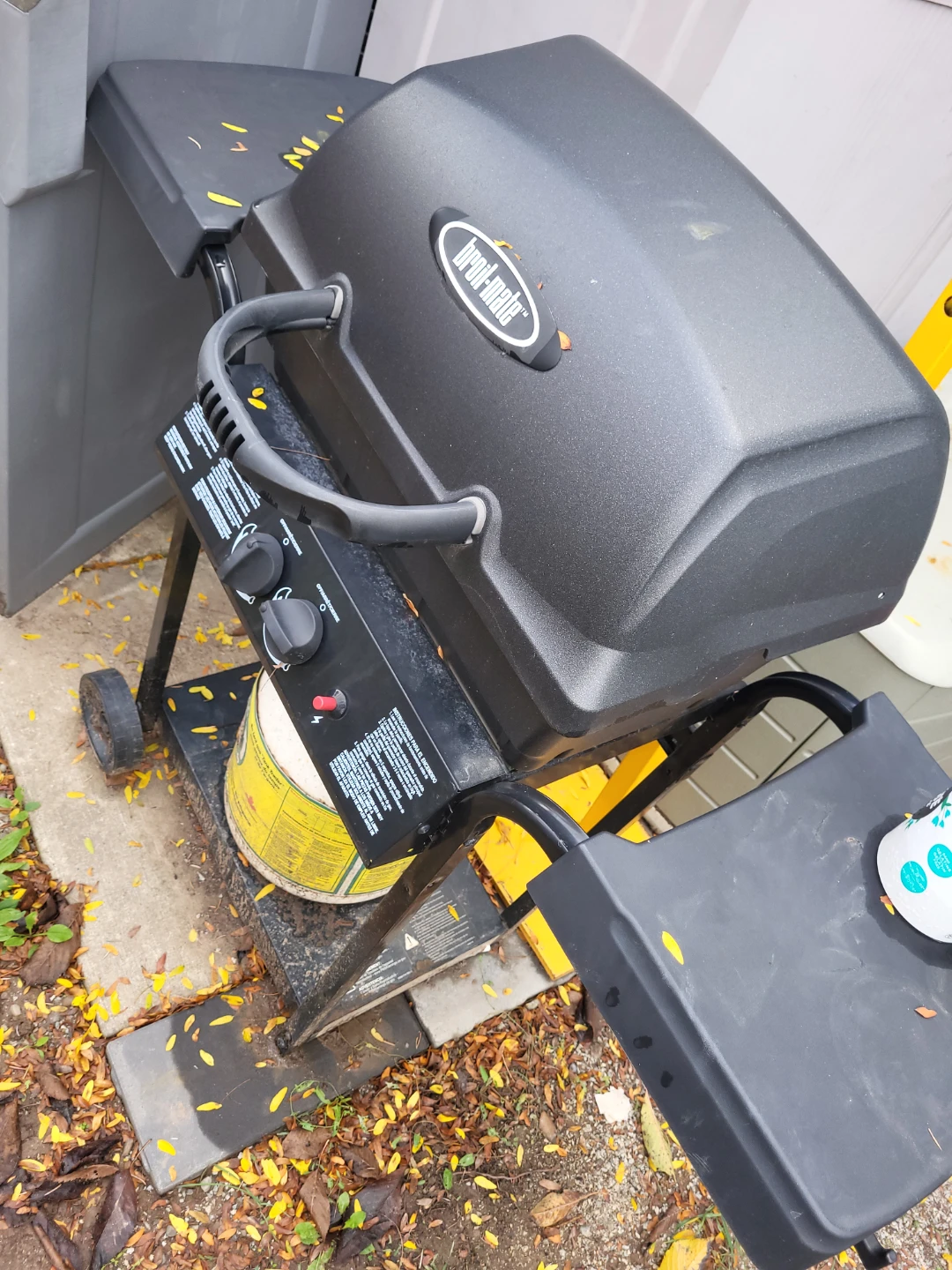 Broil-King Portable Propane BBQ