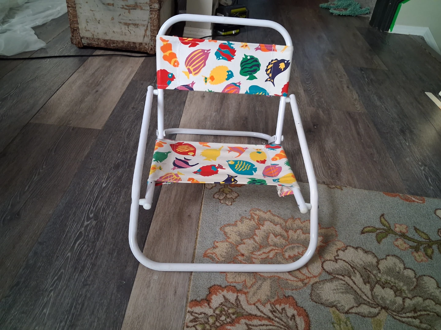Folding child's beach chair with Fish Pattern - photo 3
