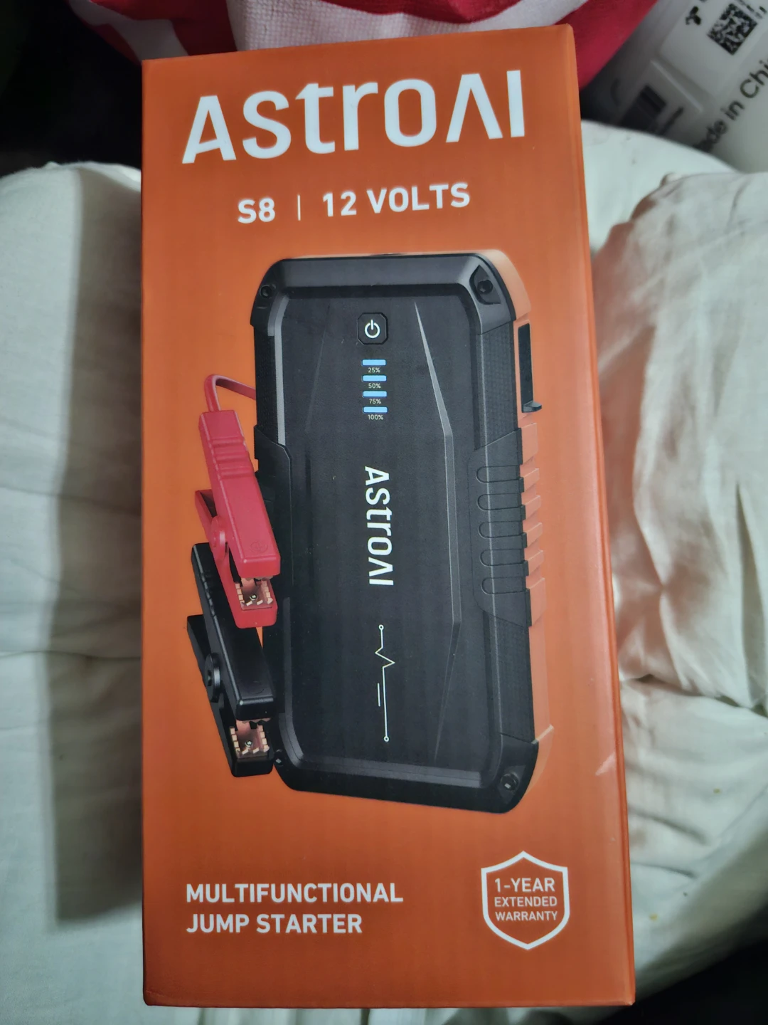 AstroAI S8 Multifunctional Jump Starter 12 Volts