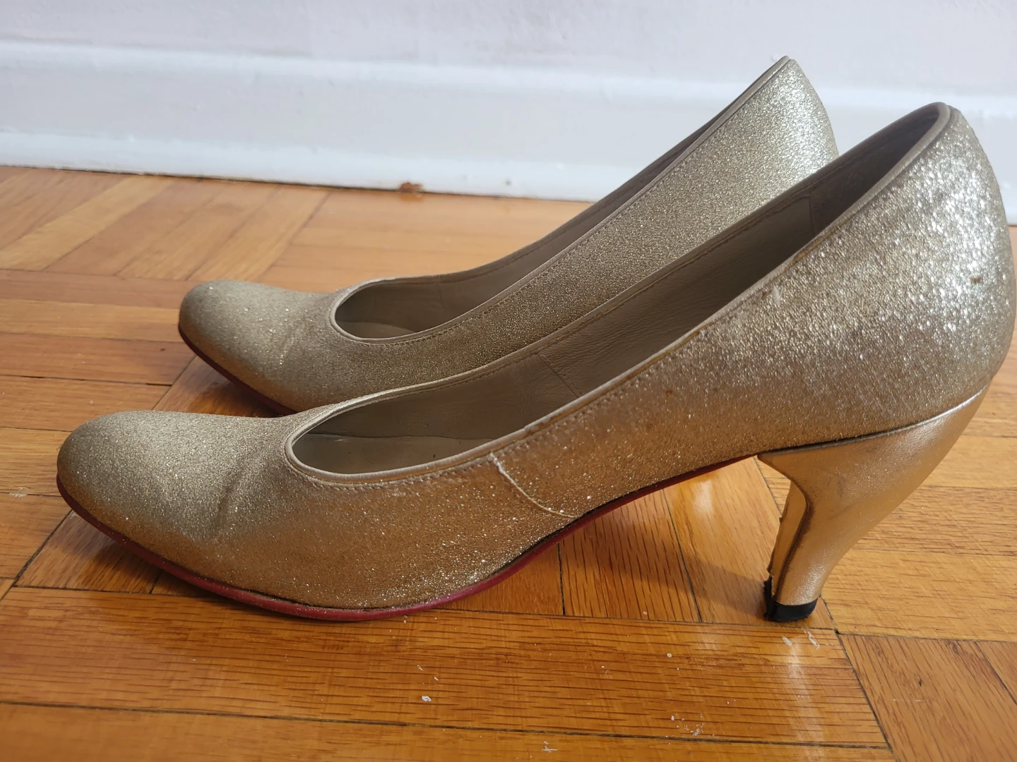 John Fluevog Gold Glitter pumps - photo 2