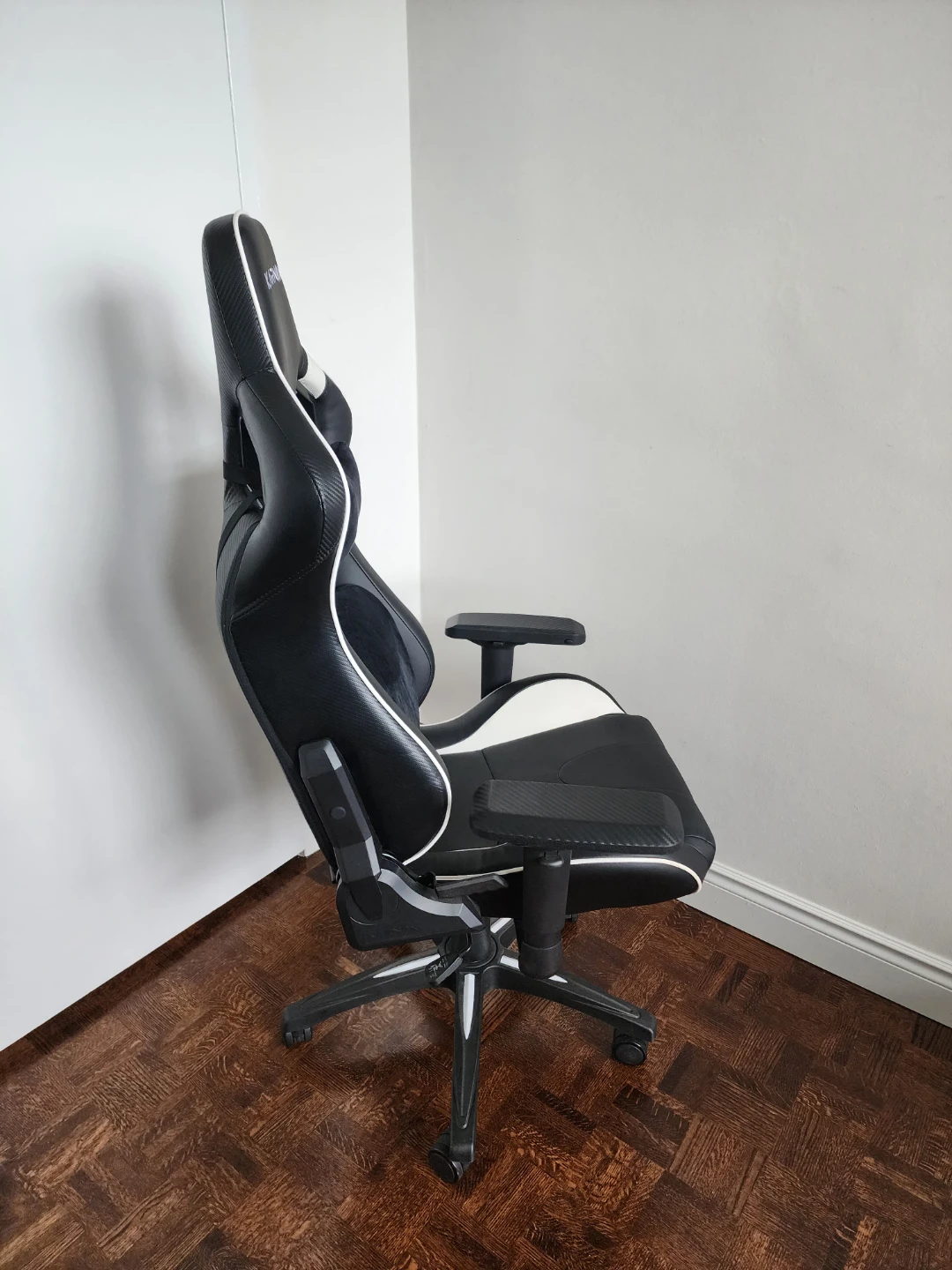 Karnox Gaming Chair - Black/White - photo 2