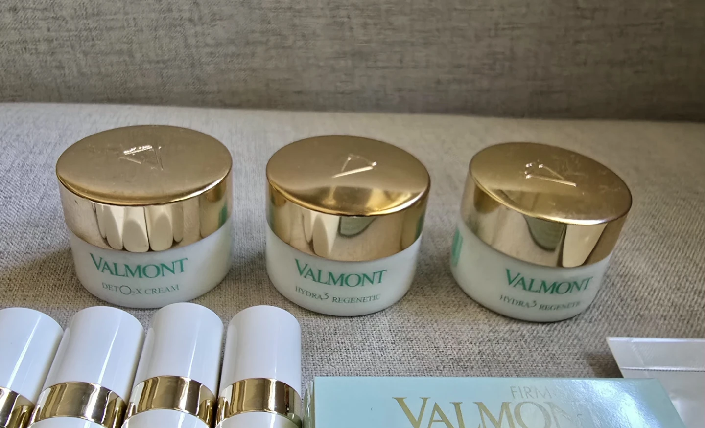 New Valmont Skincare Set - photo 2