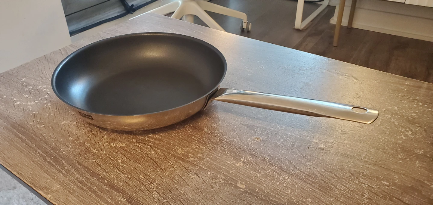 Kuhn Rikon Swiss 10" Frying Pan - photo 4