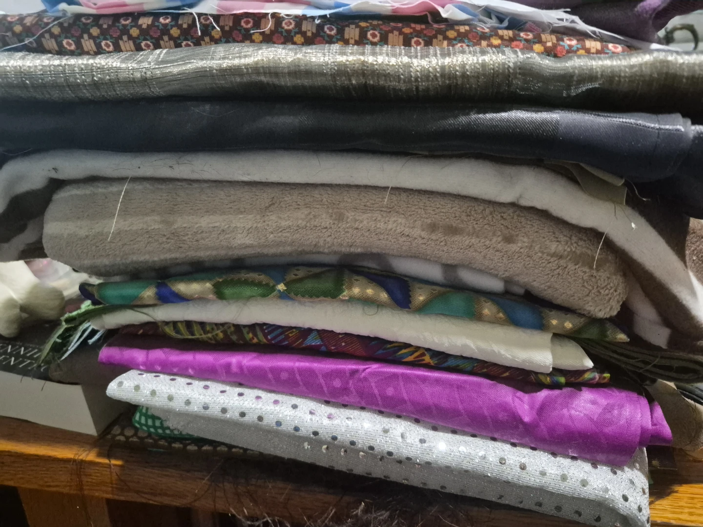 Assorted Fabric Scraps Bundle